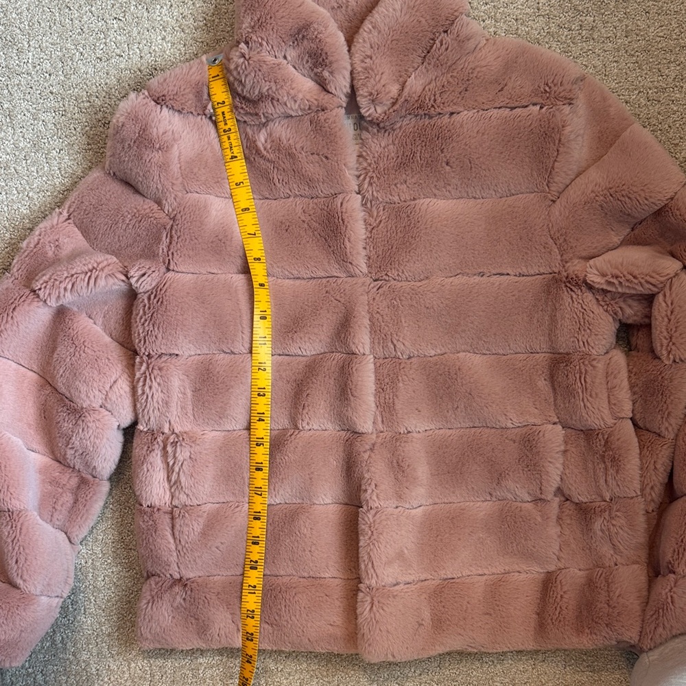 Women's Pink Faux Fur Jacket - Picture 7 of 11